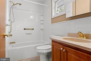 238 RIVERVIEW RD, King Of Prussia, PA 19406