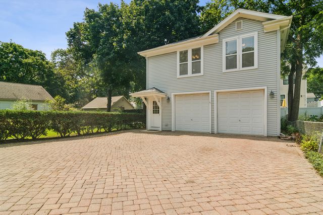 208 N Benton Street, Palatine, IL 60067