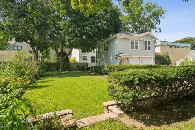 208 N Benton Street, Palatine, IL 60067