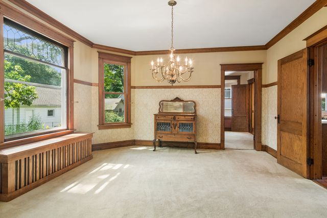 208 N Benton Street, Palatine, IL 60067