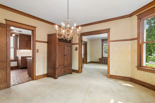 208 N Benton Street, Palatine, IL 60067