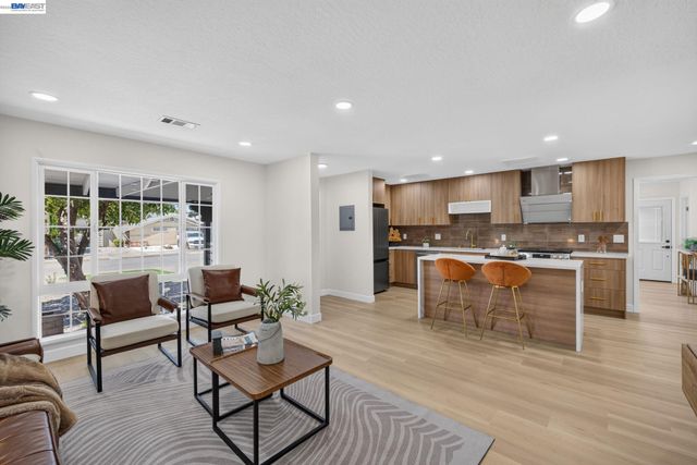 3764 Howe Ct, Fremont, CA 94538