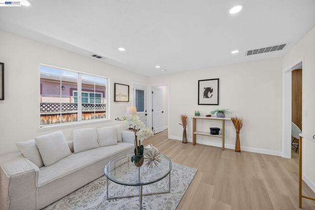 3764 Howe Ct, Fremont, CA 94538