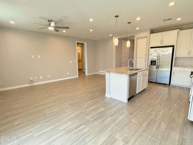 24795 N 171st Lane, Surprise, AZ 85387