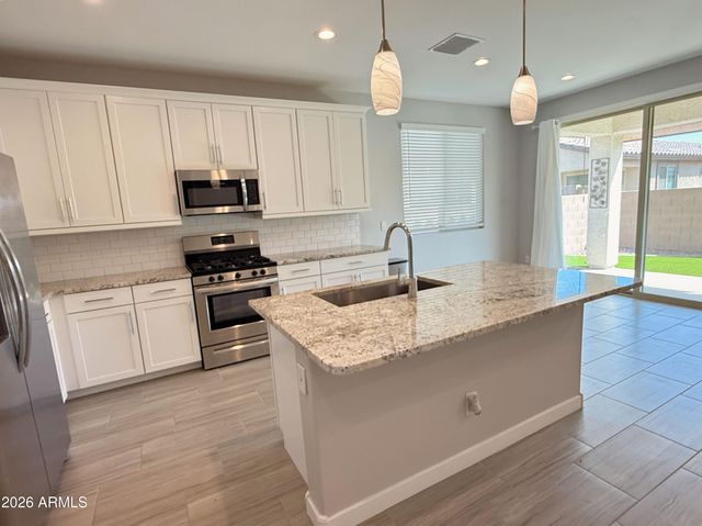 24795 N 171st Lane, Surprise, AZ 85387