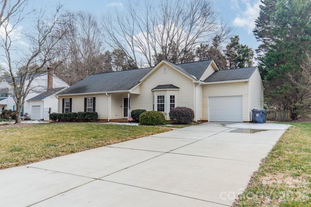 9409 Cedar River Road, Huntersville, NC 28078