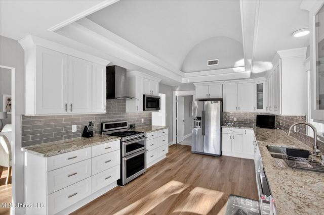 7928 Hapuna Place, Diamondhead, MS 39525