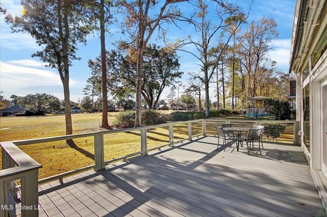 7928 Hapuna Place, Diamondhead, MS 39525