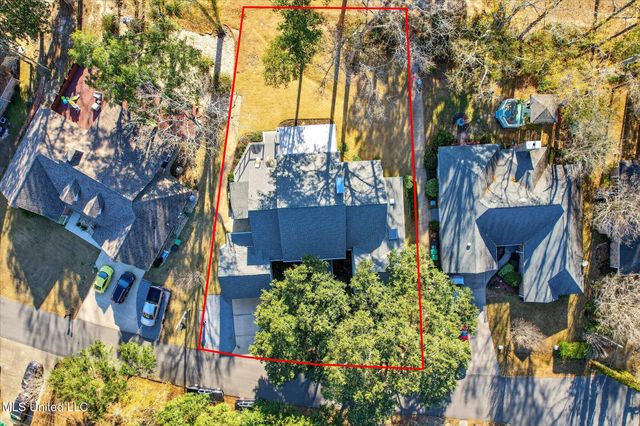 7928 Hapuna Place, Diamondhead, MS 39525