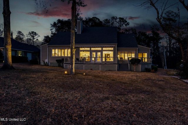 7928 Hapuna Place, Diamondhead, MS 39525