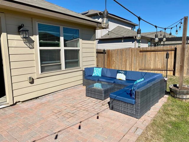 149 Red Sun DR, Kyle, TX 78640