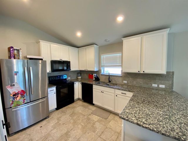 149 Red Sun DR, Kyle, TX 78640