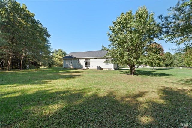 7021 W Alfred Lane, Ellettsville, IN 47429