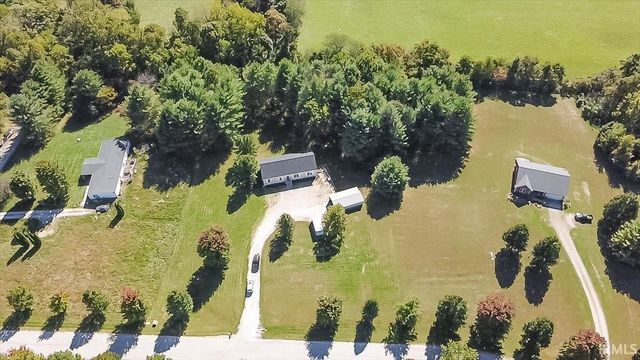7021 W Alfred Lane, Ellettsville, IN 47429
