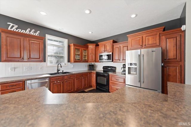 7021 W Alfred Lane, Ellettsville, IN 47429