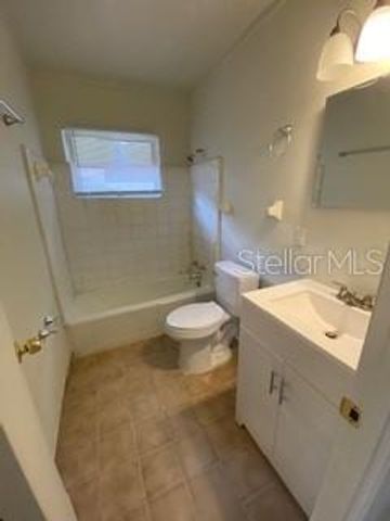 531 E JACKSON AVENUE, Mount Dora, FL 32757