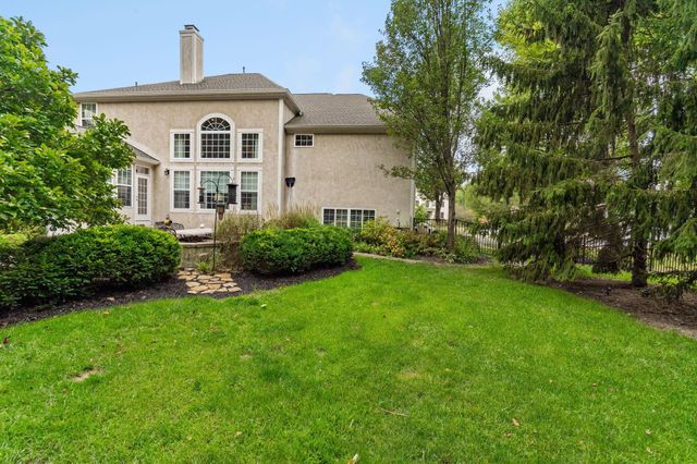 2974 Creekwood Estates Drive, Blacklick, OH 43004