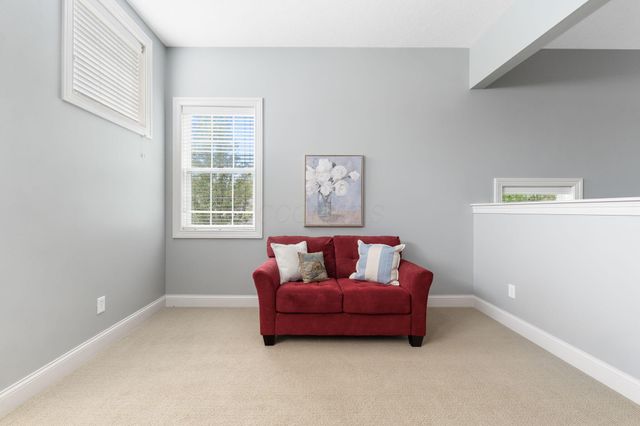 2974 Creekwood Estates Drive, Blacklick, OH 43004