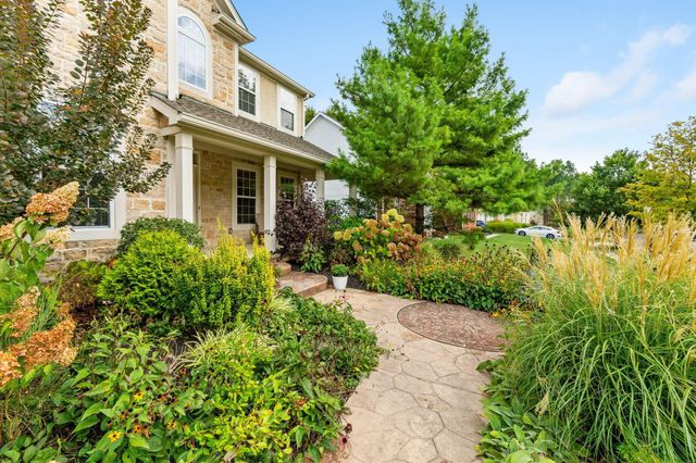 2974 Creekwood Estates Drive, Blacklick, OH 43004