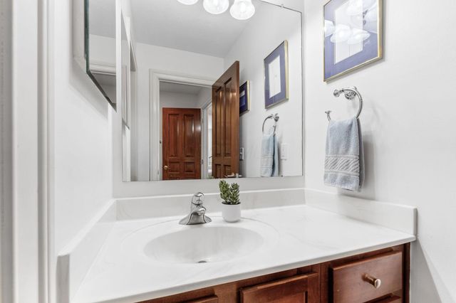 2974 Creekwood Estates Drive, Blacklick, OH 43004