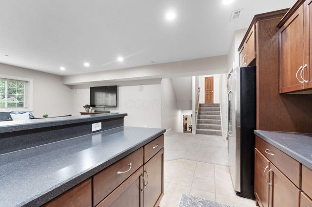 2974 Creekwood Estates Drive, Blacklick, OH 43004
