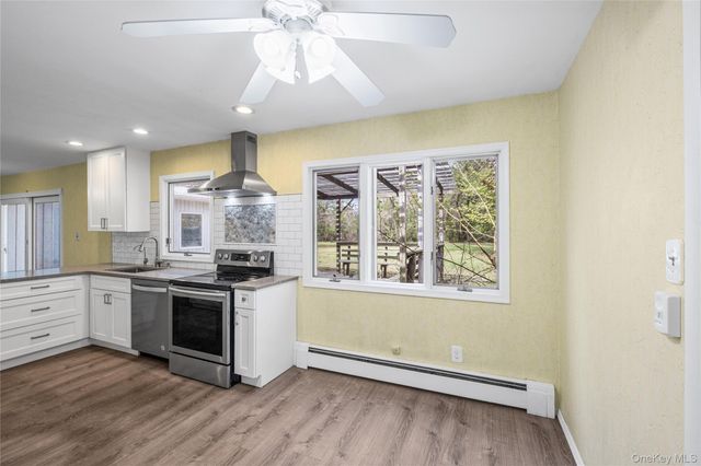 31 Marwood Place, Stony Brook, NY 11790