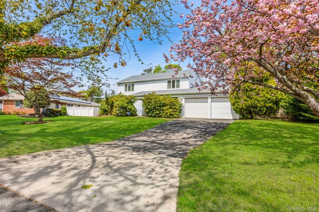 31 Marwood Place, Stony Brook, NY 11790