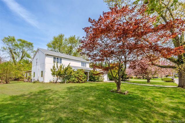 31 Marwood Place, Stony Brook, NY 11790