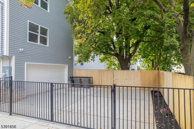 543 13Th Ave, Newark City, NJ 07103