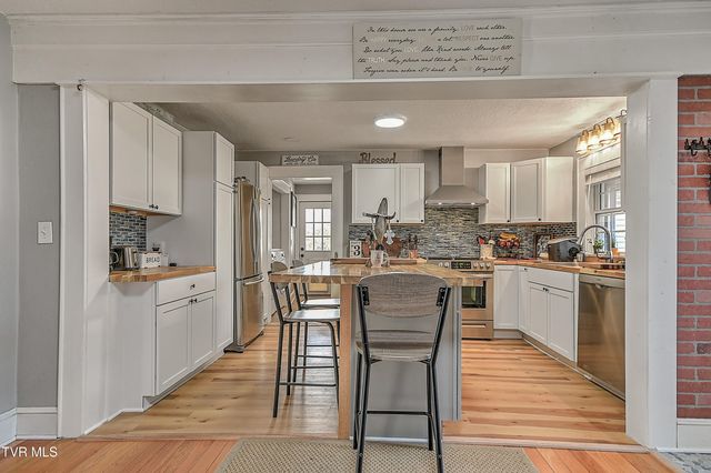 2205 Pendragon Road, Kingsport, TN 37660