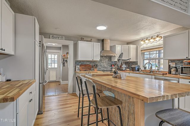 2205 Pendragon Road, Kingsport, TN 37660