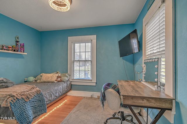 2205 Pendragon Road, Kingsport, TN 37660