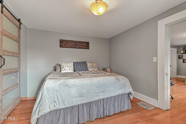 2205 Pendragon Road, Kingsport, TN 37660