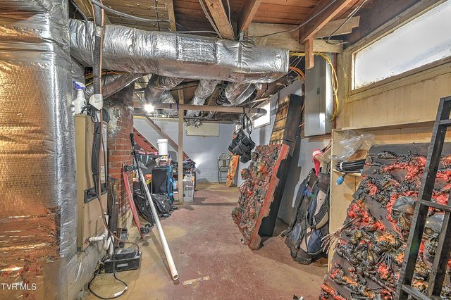 2205 Pendragon Road, Kingsport, TN 37660