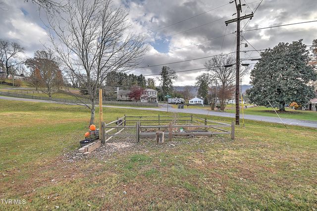 2205 Pendragon Road, Kingsport, TN 37660