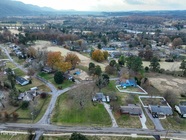 2205 Pendragon Road, Kingsport, TN 37660