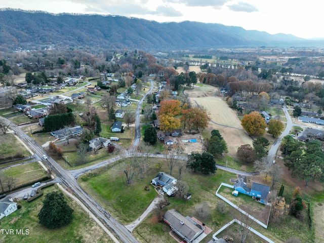 2205 Pendragon Road, Kingsport, TN 37660