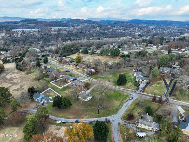 2205 Pendragon Road, Kingsport, TN 37660