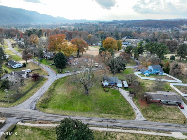 2205 Pendragon Road, Kingsport, TN 37660