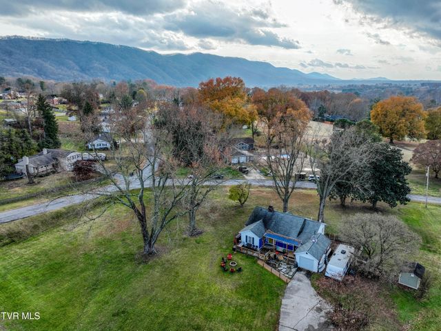 2205 Pendragon Road, Kingsport, TN 37660