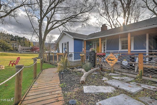 2205 Pendragon Road, Kingsport, TN 37660