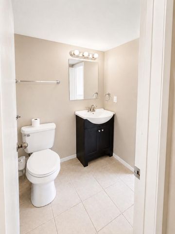 7854 Green Lawn Drive 7854, Houston, TX 77088