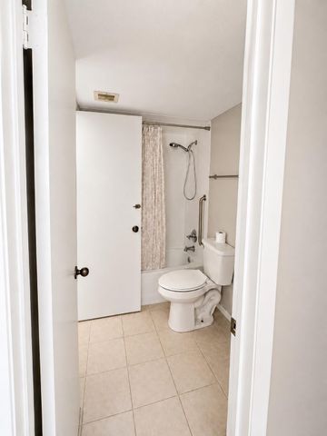 7854 Green Lawn Drive 7854, Houston, TX 77088