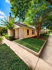 7854 Green Lawn Drive 7854, Houston, TX 77088