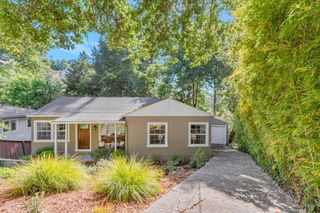 25 Overlake Court, Oakland, CA 94611