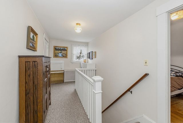 12 Woodlawn Ave, Chelmsford, MA 01824