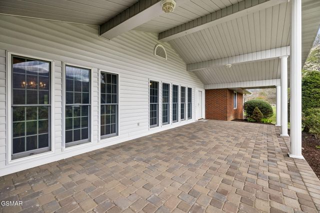 3114 Wearwood Drive, Sevierville, TN 37862