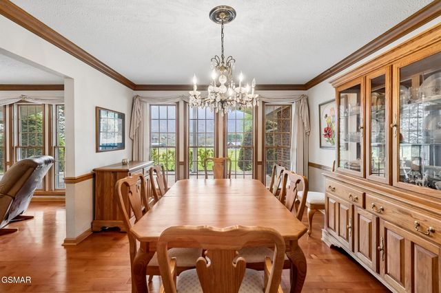 3114 Wearwood Drive, Sevierville, TN 37862