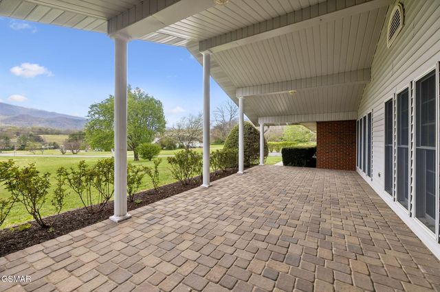 3114 Wearwood Drive, Sevierville, TN 37862