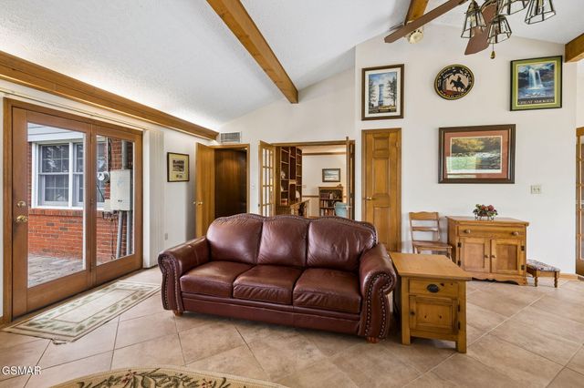 3114 Wearwood Drive, Sevierville, TN 37862